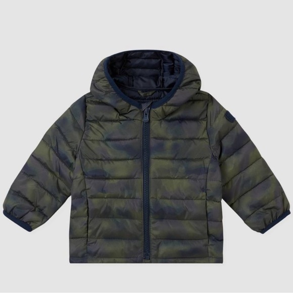 Baby Gap Cold Controlled Hooded Puffer Jacket in Green Camo in Size 0-6 Months - Picture 1 of 14